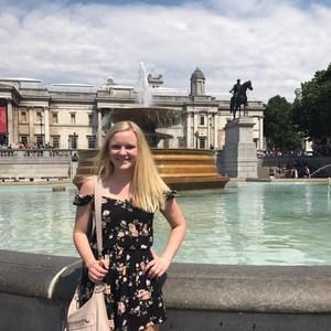 Meet your Posher, Cora